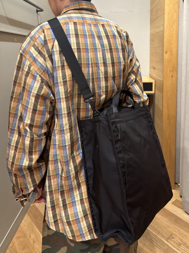 BEAMS（ビームス）【別注】MONOLITH / 2WAY TOTE STANDARD