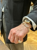 〈BUNNEY〉フィガロチェーンブレスレットはいかがでしょうか？