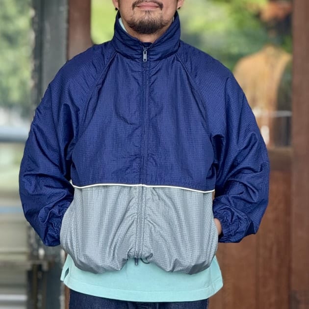 ピカピカ、シャカシャカ