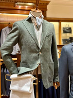＜TAGLIATORE＞リネンジャケットコーディネート