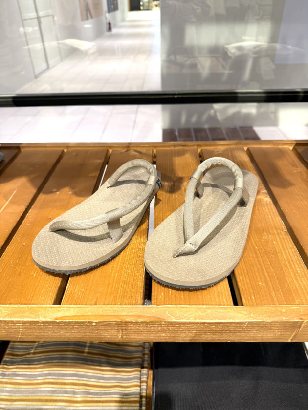 夏のサンダルはもうご用意できましたか？！