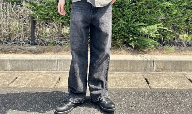 トレンドど真ん中。「ワイドストレートデニム」のご紹介
