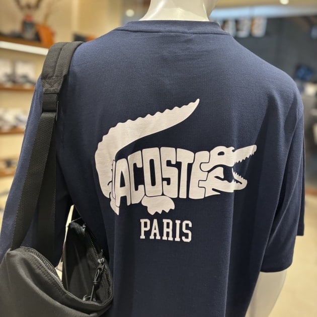 Tシャツ