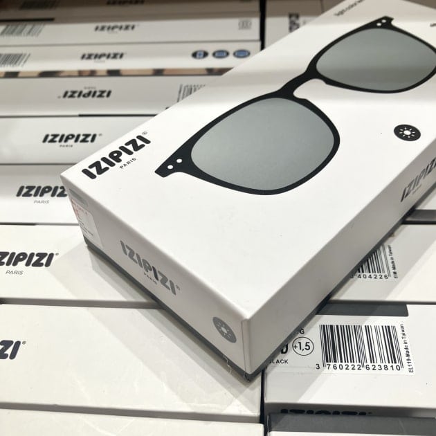 〈IZIPIZI〉大量入荷。その①