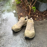 雨の日も、フェスの日も。大人の足元に「ちょうどいい」新定番スニーカー