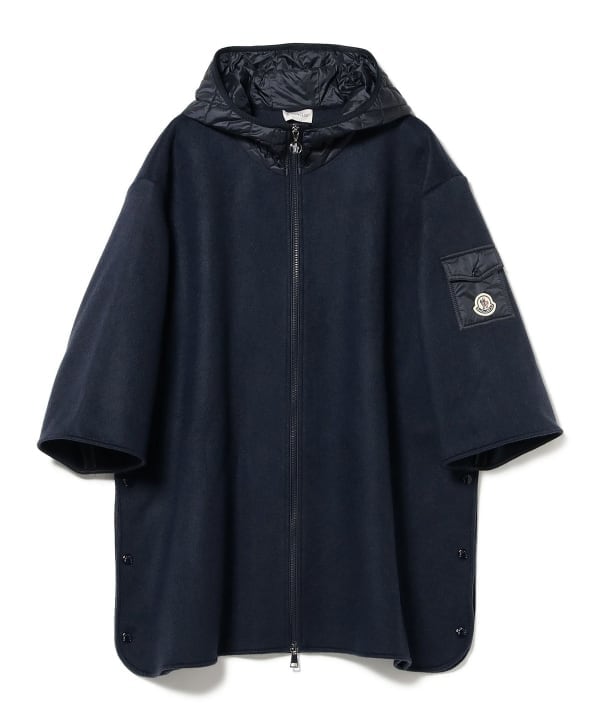 若者に人気のブランド MONCLER｜モンクレール】ケープコートでつくる、大人の抜け感 ジャケット・アウター