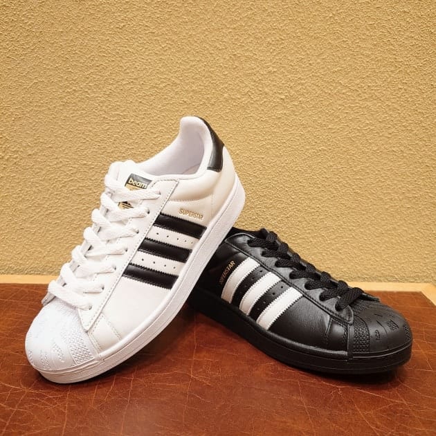 本日発売！【adidas】別注SUPERSTAR II