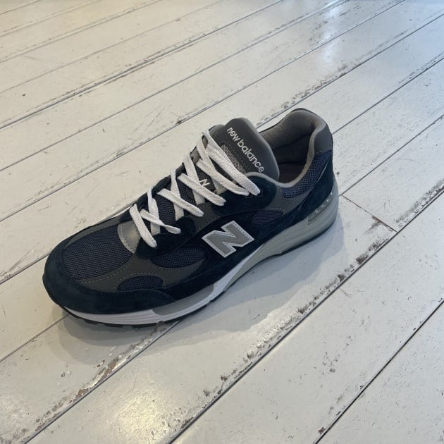 【New Balance 992 “U992NY”】快適さとデザイン性を兼ね備えた一足