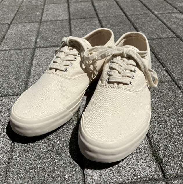 ここだけの話 【夏になると履きたくなる色】