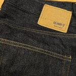 ＜BEAMS F＞オリジナルジーンズ