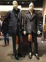 丸の内 本日のMOORER(開催中のOUTER FAIR対象商品)