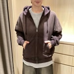 古着の様な雰囲気抜群のジップパーカー