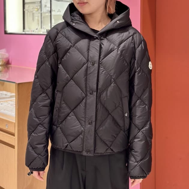 高評価レビューが止まらない！MONCLER / ARVOUIN ダウン
