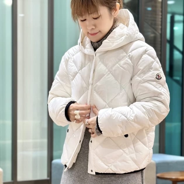高評価レビューが止まらない！MONCLER / ARVOUIN ダウンジャケット
