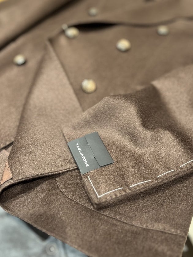 TAGLIATORE ダブルブレスト ベージュ とても上品。〈TAGLIATORE〉｜ビームス ハウス 六本木｜BEAMS