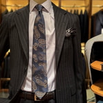 スーツコーナーより