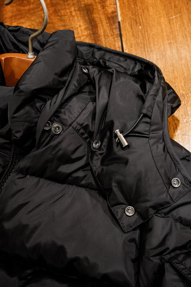 MONCLER＞MAYA ダウンジャケット。ブランドを象徴する不朽の名品
