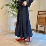 着こなし広がる！ふんわり、デニムフレアスカート