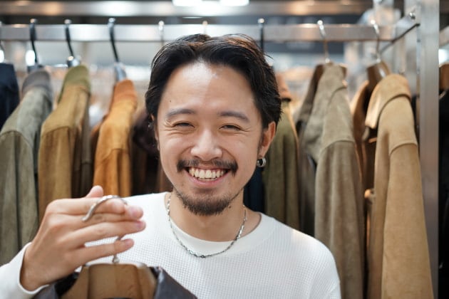 CINQUANTA（チンクアンタ）＞ついカッコいい表情に｜BEAMS F（ビームス