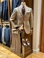 〈BEAMS F〉スーツコーナートルソー紹介。