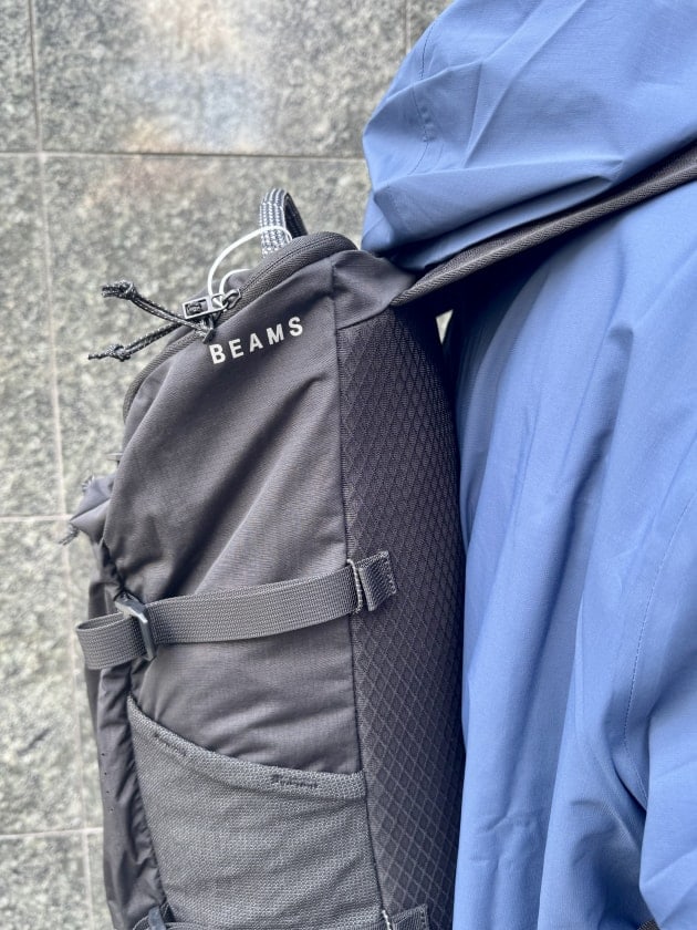 beams On REI Co-op Speed Pack 18 黒 Speed Pack 18L BEAMS REI | ブラック | On 日本