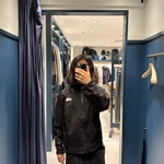 この季節に便利なライトアウター！