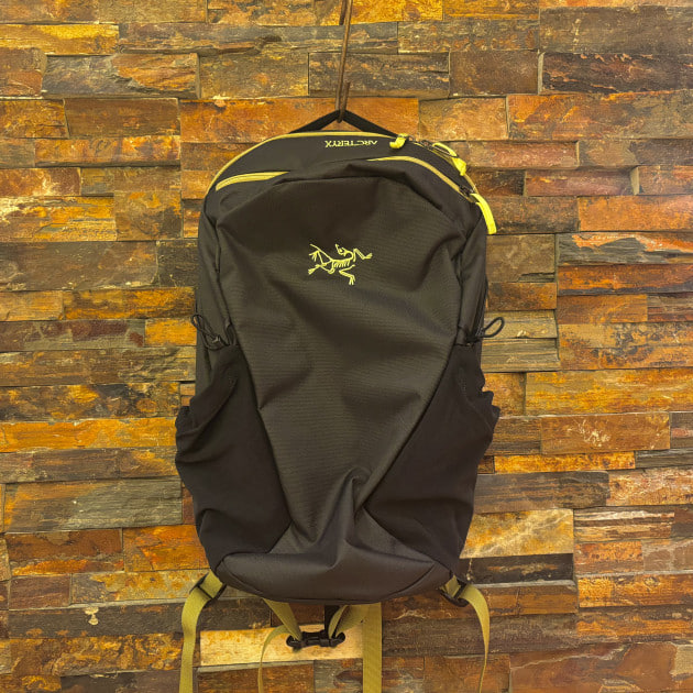 10/2(木)発売、ARC'TERYX BEAMS EXCLUSIVE COLOR】｜ビームス 新丸の内