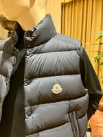 〈MONCLER〉こちらもオススメしたいダウンベストのTIBB。