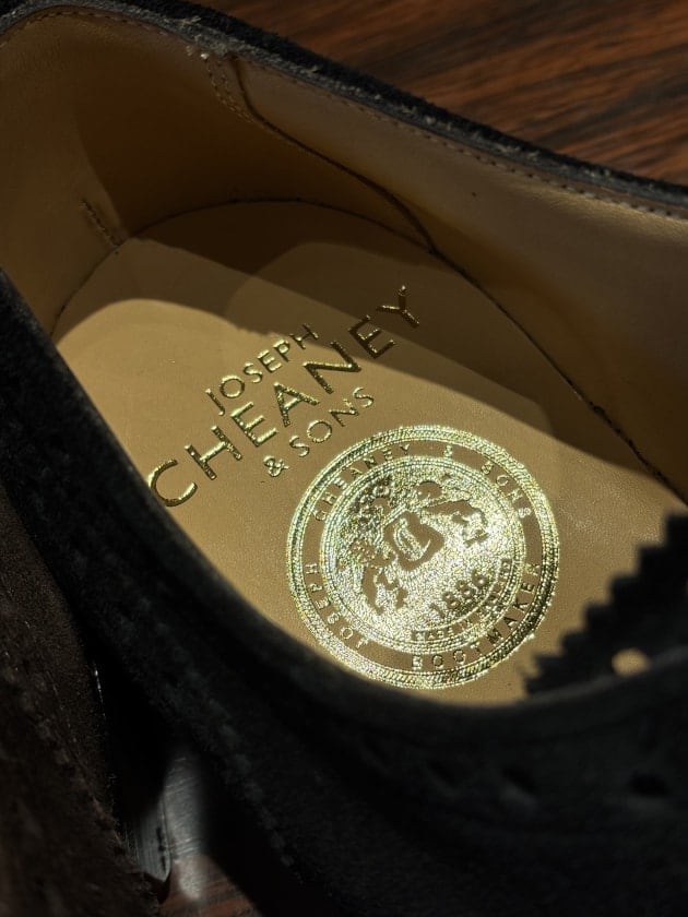 ＜CHEANEY＞SUEDE FULL BROGUE
