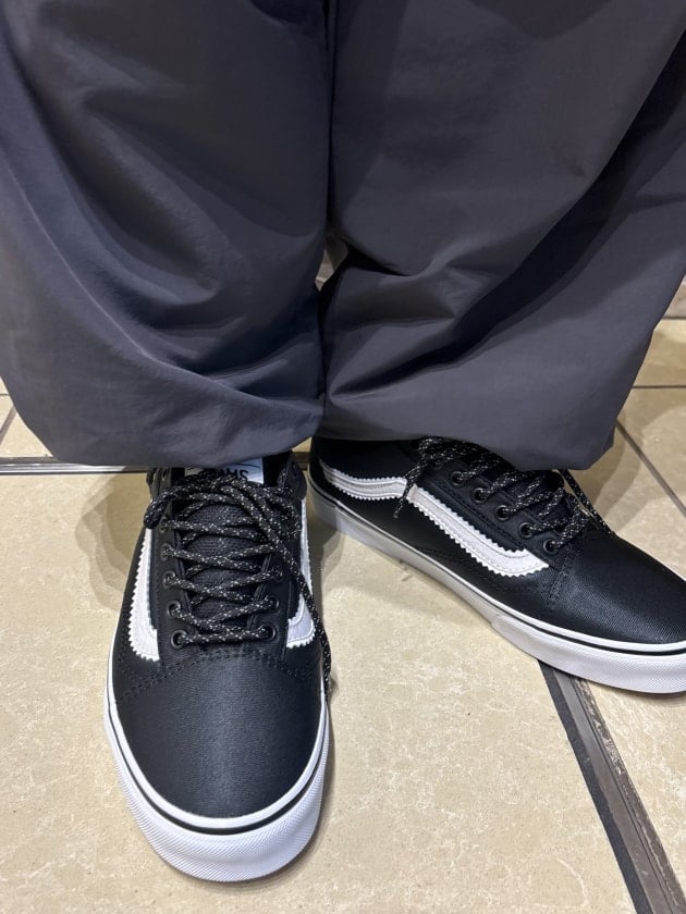 10/4(木)発売、VANS×BEAMS 別注OLD SKOOL&AUTHENTIC】｜ビームス