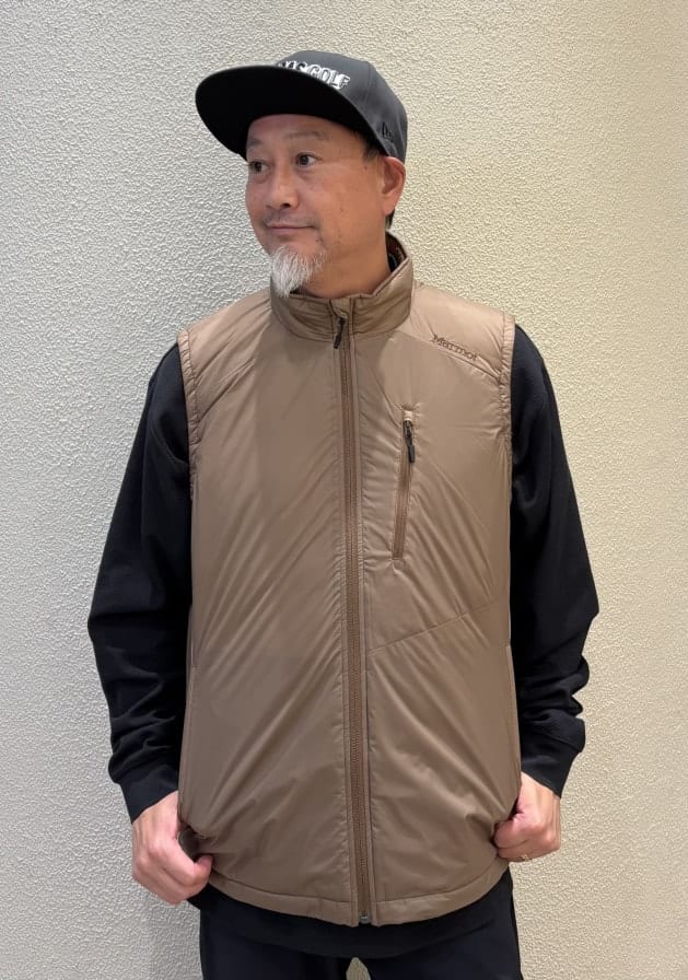 ビームス ゴルフベスト ベージュ Mサイズ 中古美品 BEAMS GOLF ビームスゴルフ 襟付き ニットベスト ネイビー系