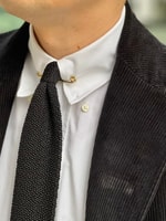 〈Elizabeth Parker〉Vゾーンを立体的に演出するカラーピンいかがでしょうか？