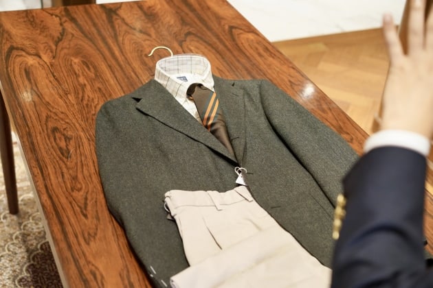 BEAMS F ＞先輩の作ってるコーディネートのジャケット格好良いですね