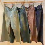 【BEAMS HEART】どんなトップスにも合う！万能すぎる“ワイドストレートデニム”の魅力