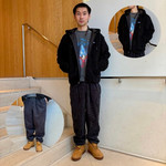 【グラフィックスウェットが映える、冬のアウトドアミックスコーデ】