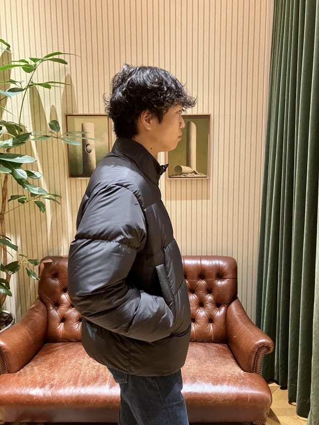 MONCLER〉ブラックばかりじゃないダウンジャケットを。｜ビームス