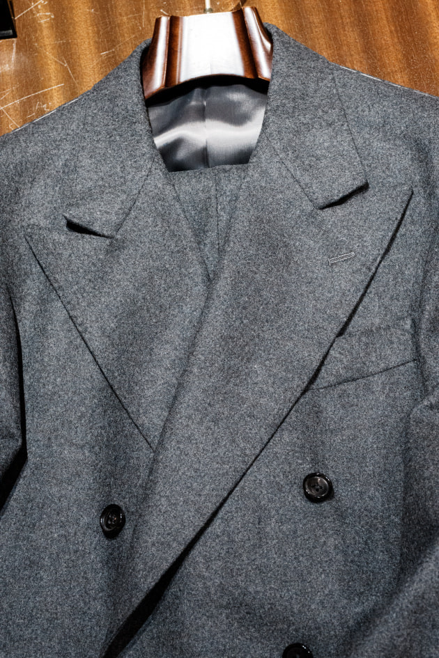 BEAMS F＞×＜RING JACKET＞が仕立てる超重量級”カレッジフラノ”ダブル