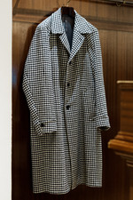 ＜LECTEUR（レクトゥール）＞柄で差をつける、ディレクター中村別注の大人のハウンドトゥースコート