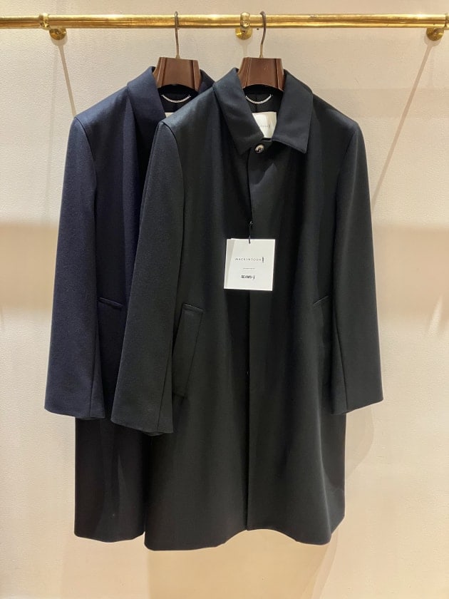 MACKINTOSH 〉BEAMS別注のステンカラーコートを。｜ビームス