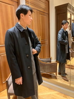 〈MACKINTOSH 〉BEAMS別注のステンカラーコートを。