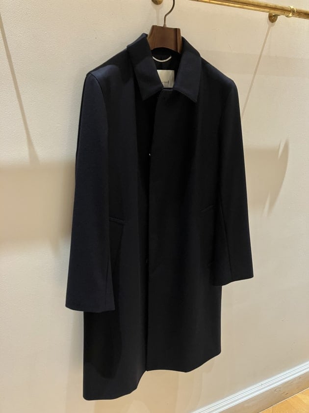 MACKINTOSH 〉BEAMS別注のステンカラーコートを。｜ビームス ハウス