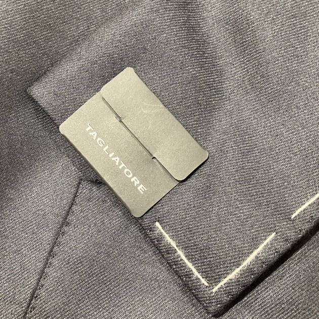 ＜TAGLIATORE＞ネイビーソリッドジャケット