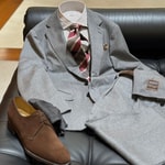 贅沢グレイスーツ