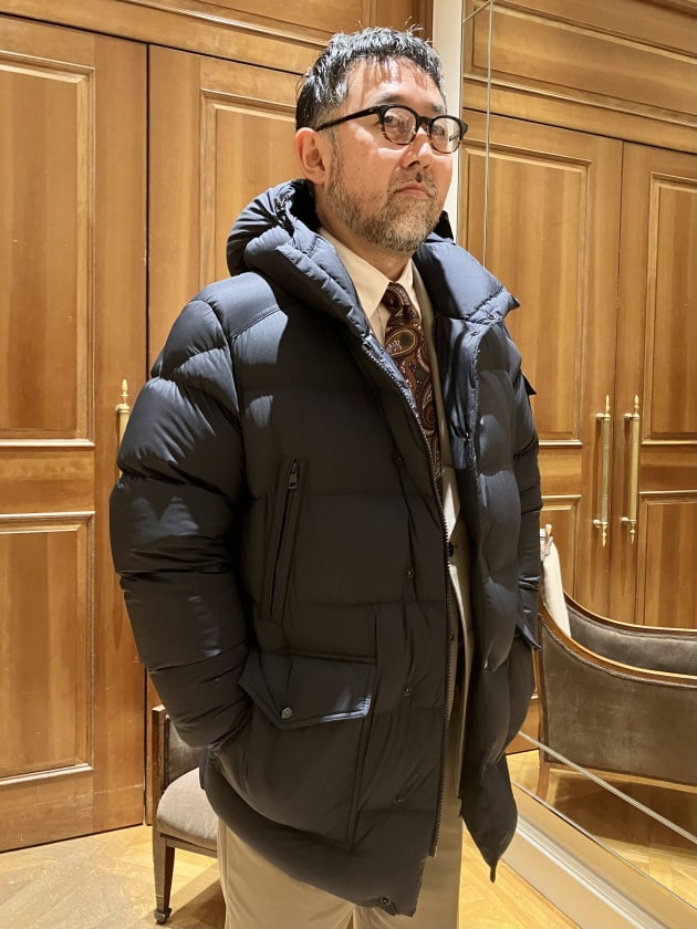 MONCLER〉マットな質感と洗練された印象のダウンジャケットBRETAGNEを