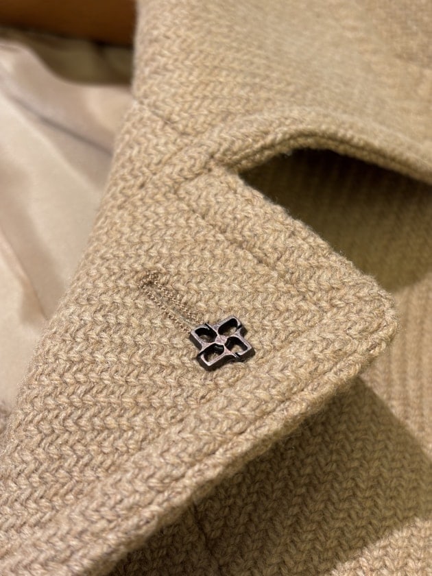 ＜TAGLIATORE（タリアターレ）＞注目の新型コート、BEIGE KARSEY COAT