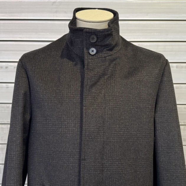 B:MING by BEAMS定番のビジネス冬アウター。防風スタンドカラーコート