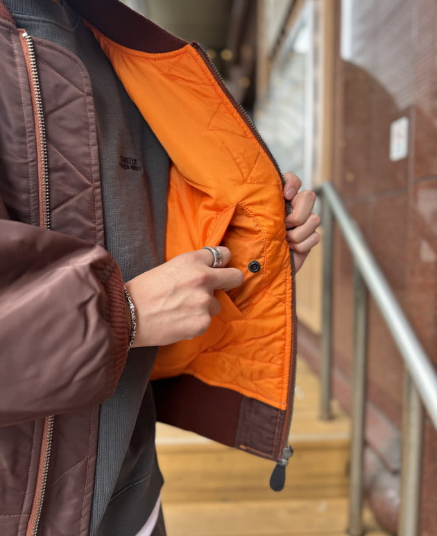 美品 ビームス BEAMS 中綿コーチジャケット L サーモライト MA-1 冬支度！あったか&おしゃれを叶えるMA-1】｜ビームス 天王寺｜BEAMS