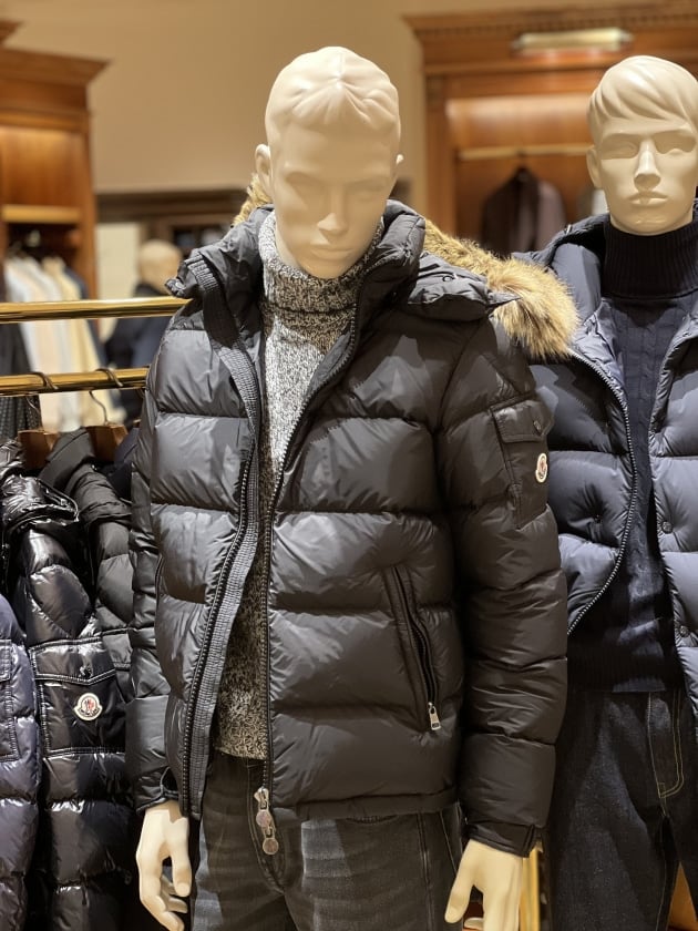 NEW DISPLAY ＜MONCLER＞MAYAF｜ビームス ハウス 六本木｜BEAMS