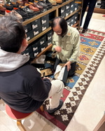 ＜パラブーツトランクショー＞連休中の賑わいムード編