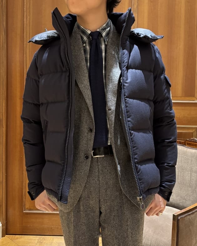 MONCLER BEAMSコラボネイビー ダウンジャケット 上質なダウン〈MONCLER〉｜ビームス ハウス 六本木｜BEAMS